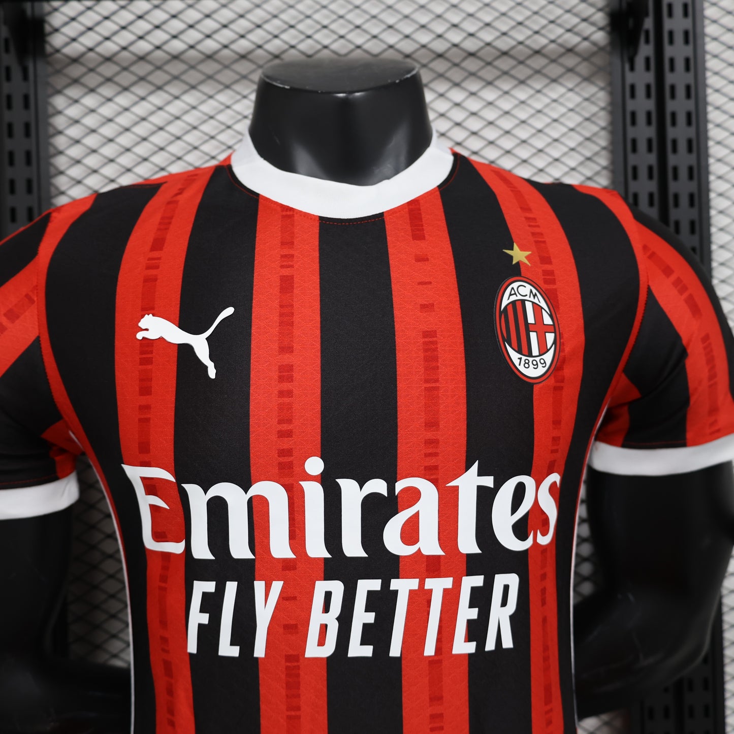 CAMISETA MILAN I 25/26 HOMBRE (VERSIÓN JUGADOR)