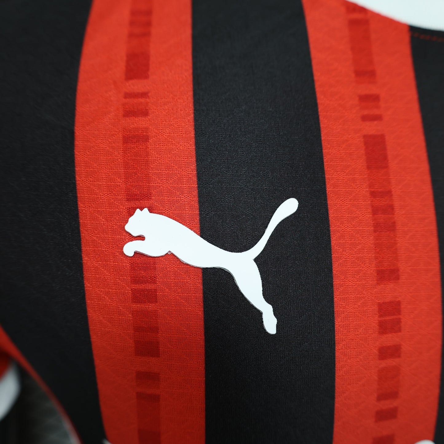 CAMISETA MILAN I 25/26 HOMBRE (VERSIÓN JUGADOR)
