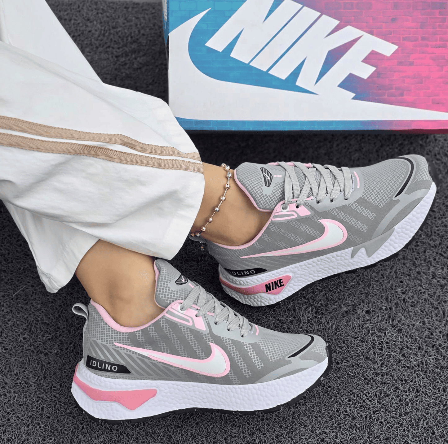 Nike capellada dama Gabriel