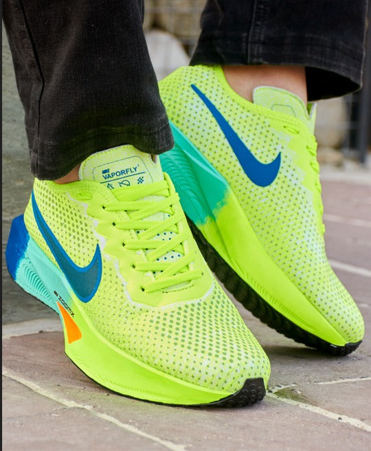 NIKE VAPORFLY 3 + CAJA