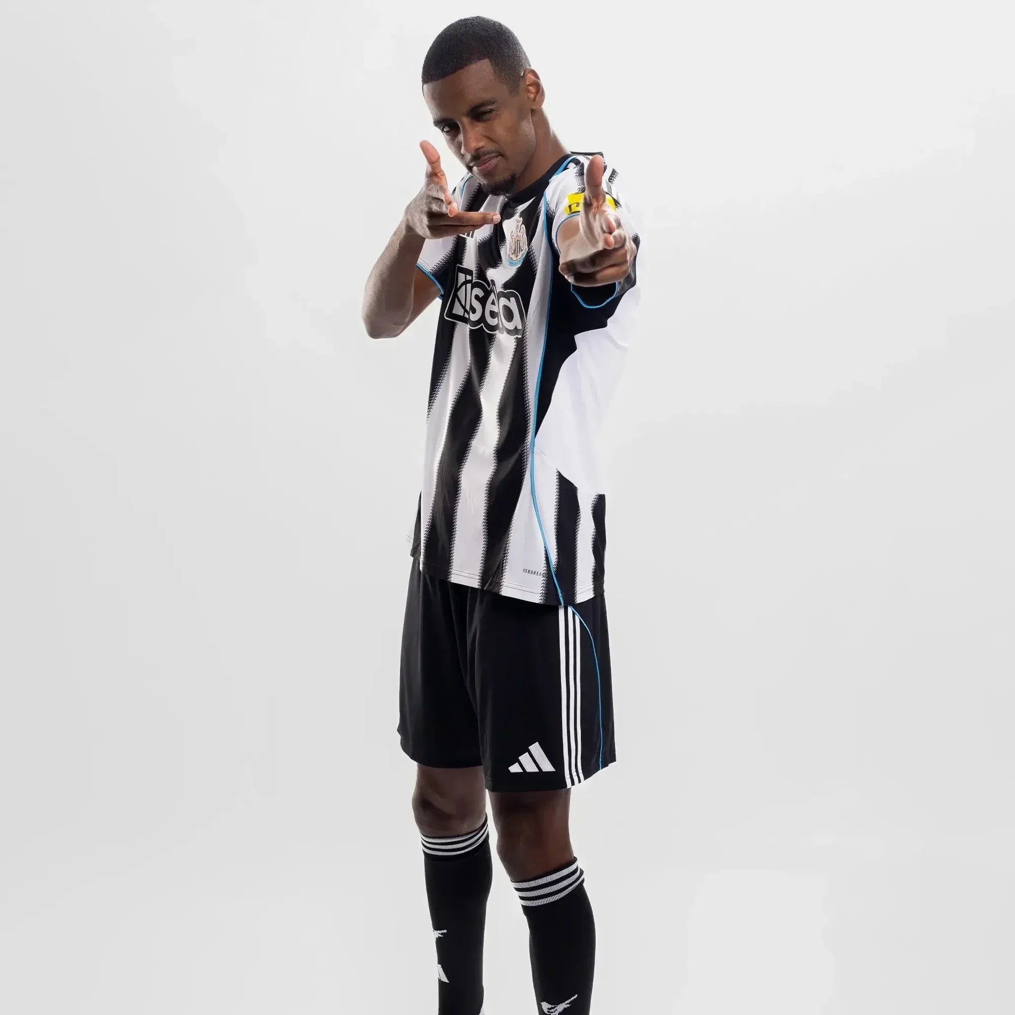 Camisa Adidas Newcastle 2025/26 I Torcedor