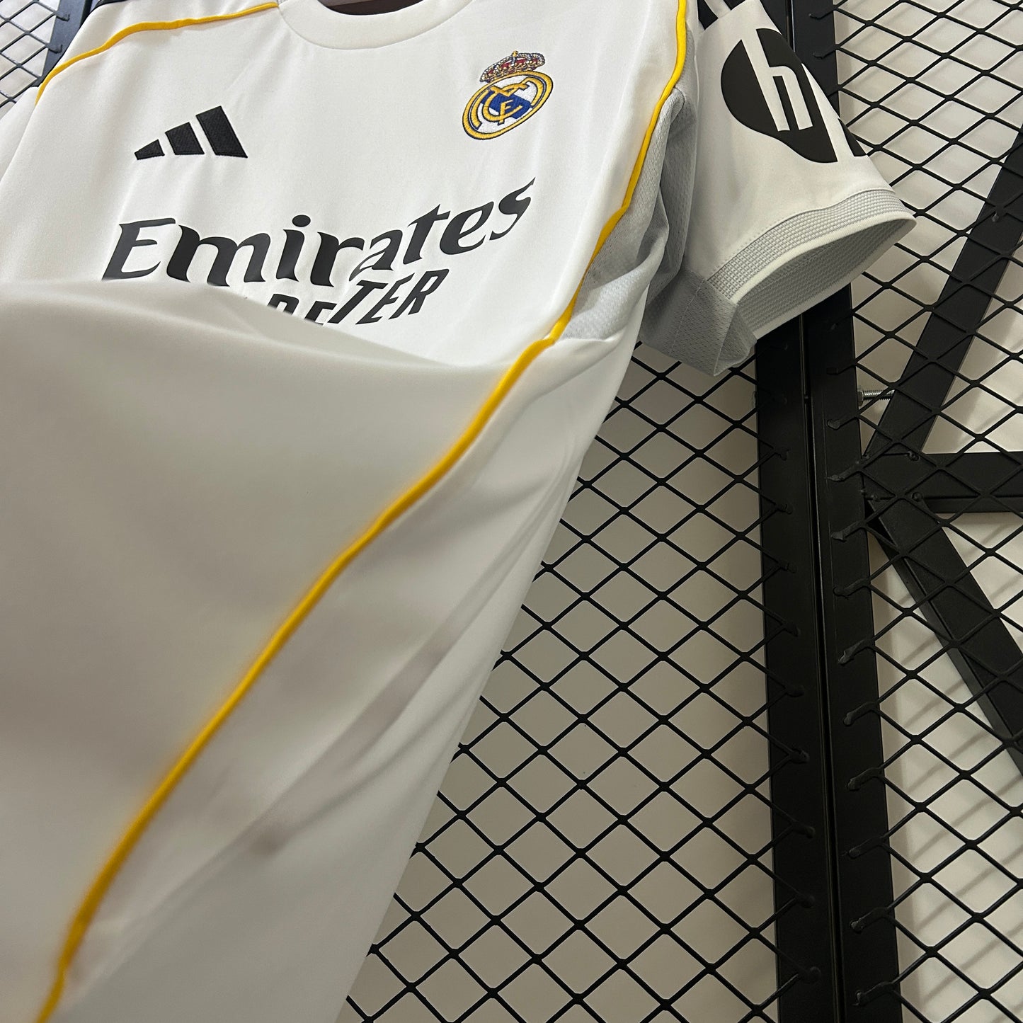 CAMISETA REAL MADRID I 25/26 HOMBRE (VERSIÓN JUGADOR)