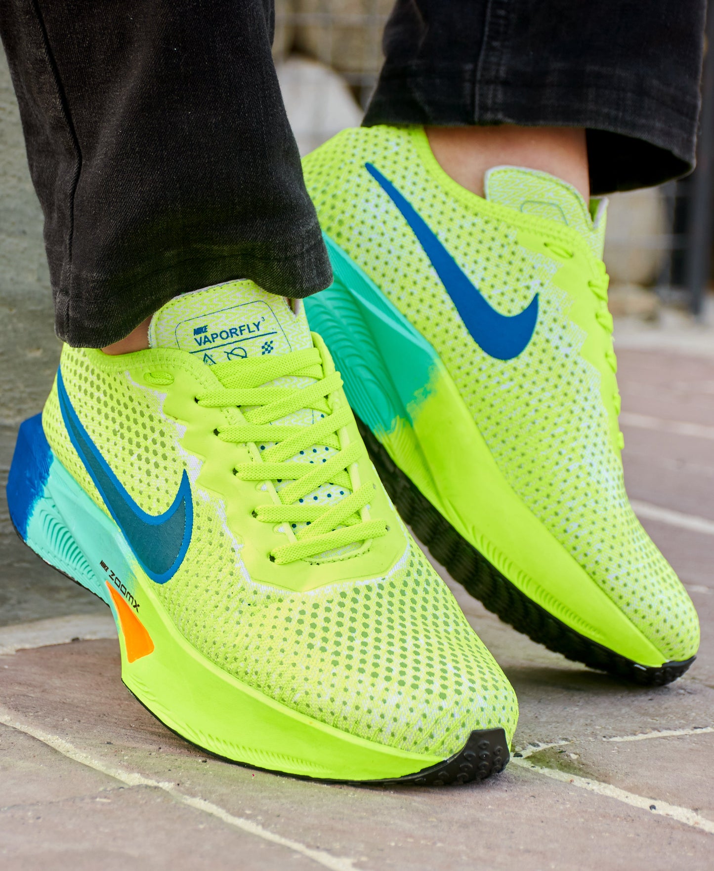 NIKE VAPORFLY 3 + CAJA