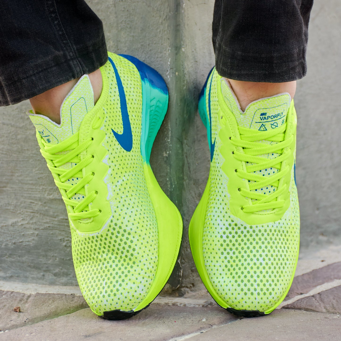 NIKE VAPORFLY 3 + CAJA