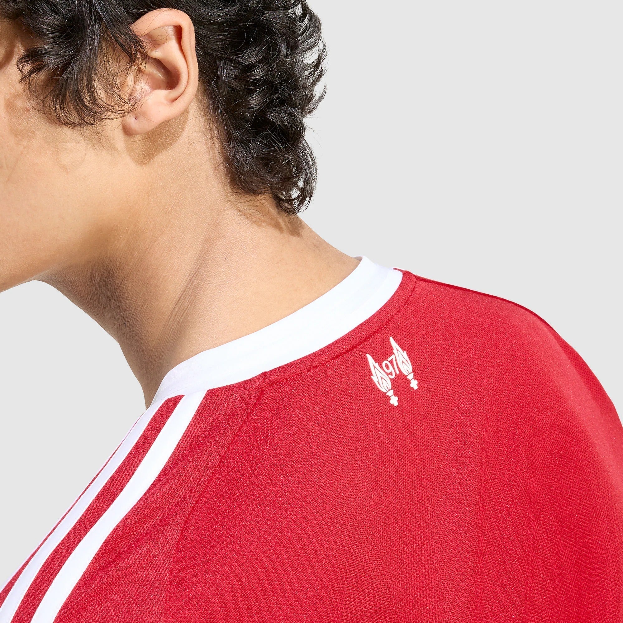 Camisa adidas Liverpool 2025/26 I Manga Longa