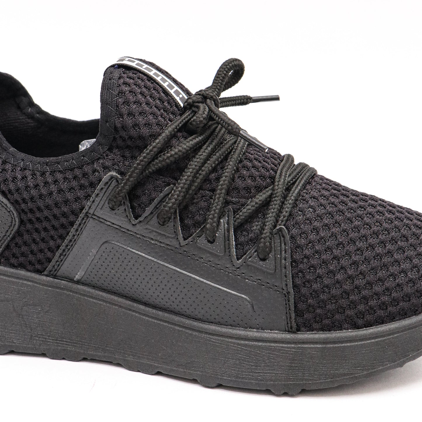 PUMA 912