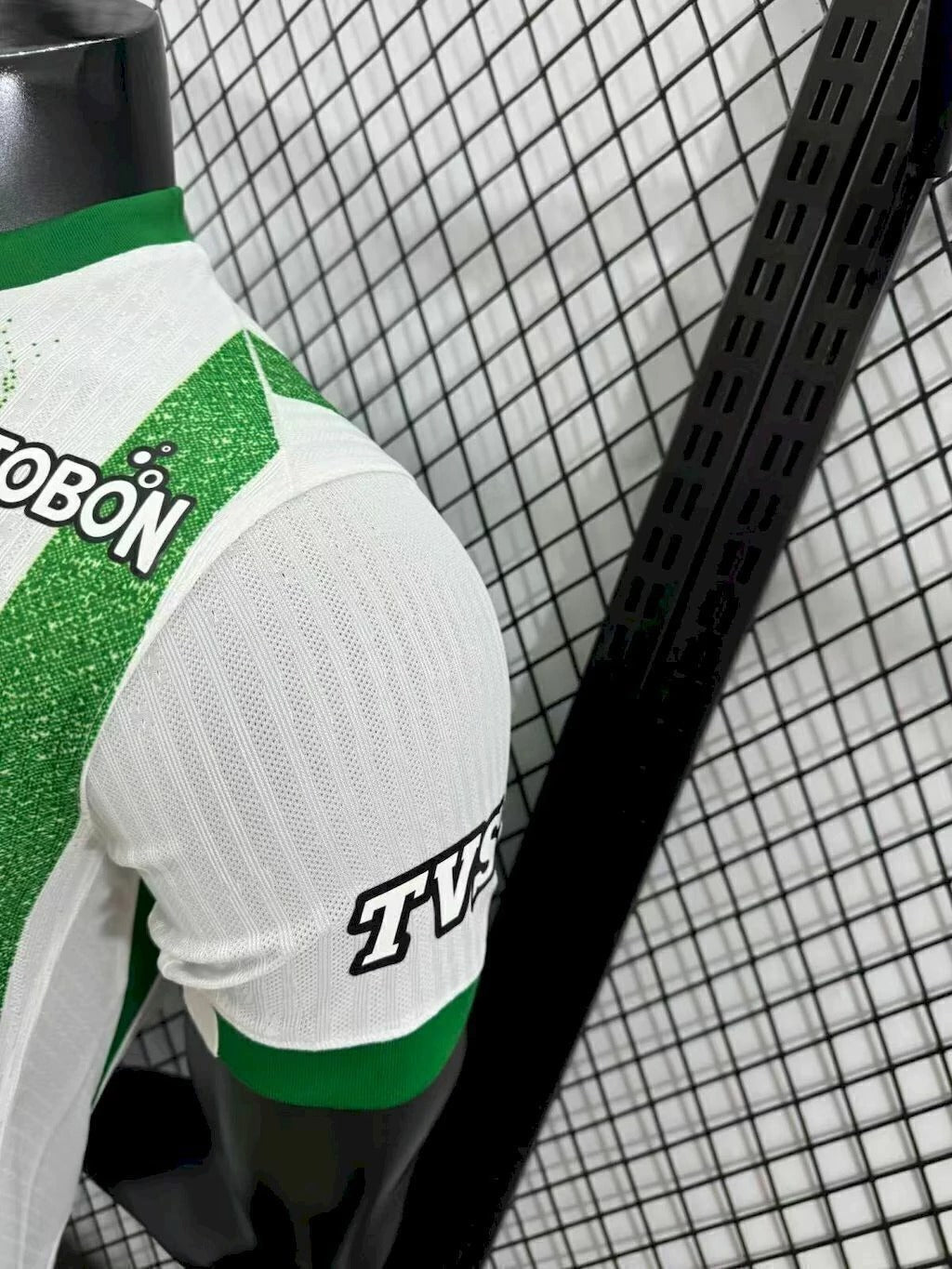 CAMISETA NACIONAL MIXTA EN CAJA