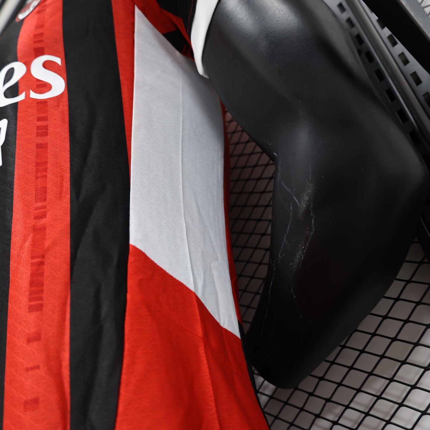 CAMISETA MILAN I 25/26 HOMBRE (VERSIÓN JUGADOR)