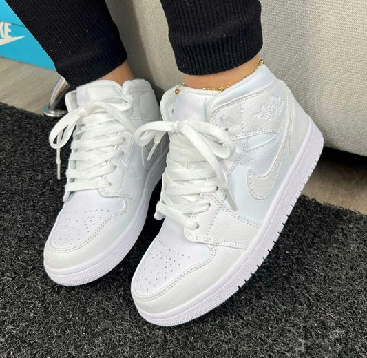 Nike Jordan Retro 1  - Unisex