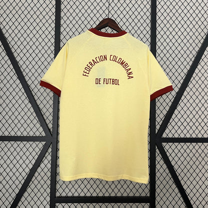 CAMISETA COLOMBIA BEIGE RETRO