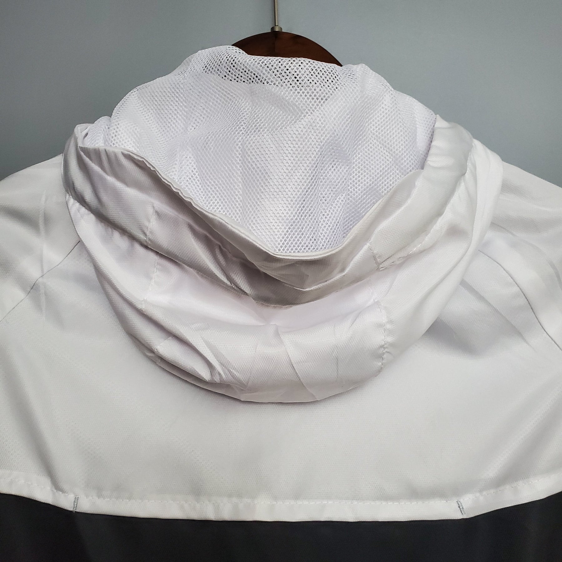 Corta-vento PSG Estilo Clássico  - Preto e Branco