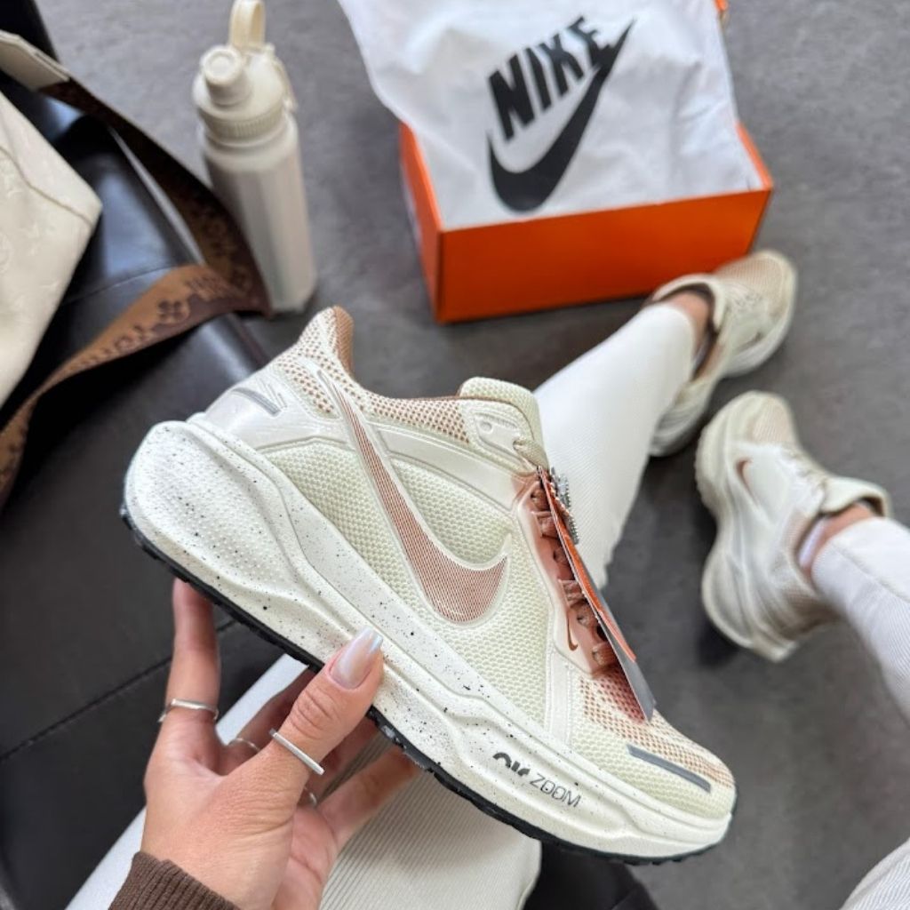 NK Pegasus Zoom "Branco/Bege"