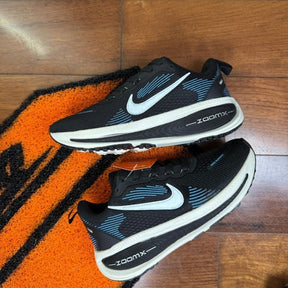 NK Vomero 18 "Preto/Azul"