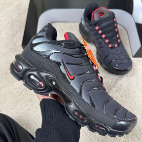 NK Air Max Plus TN 'Preto/Vermelho'
