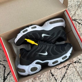 NK Air Max Plus TN 'Preto/Branco'