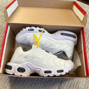 NK Air Max Plus TN 'Bege/Branco'