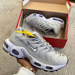 NK Air Max Plus TN 'Cinza'