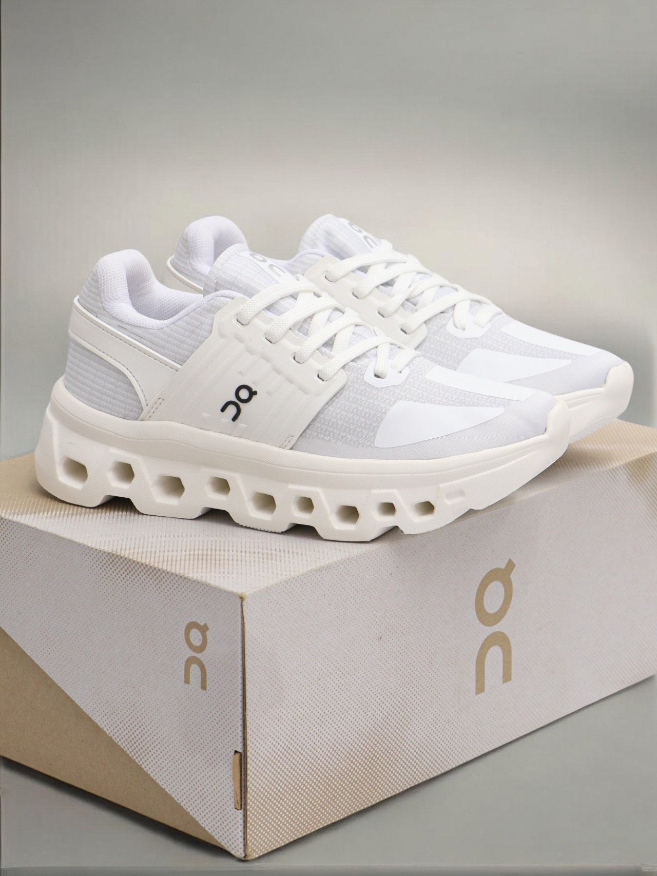 ON CLOUDSWIFT  - Unisex