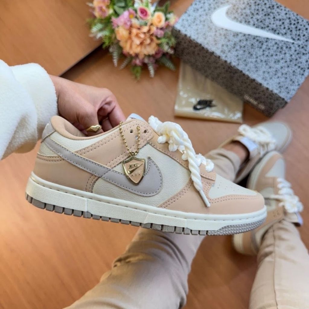 NK Dunk Low Pro Nobuk "Nude/Bege"