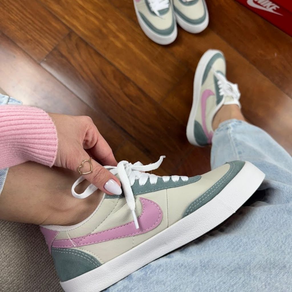 NK Dunk Low 1 07′ LX "Rosa"