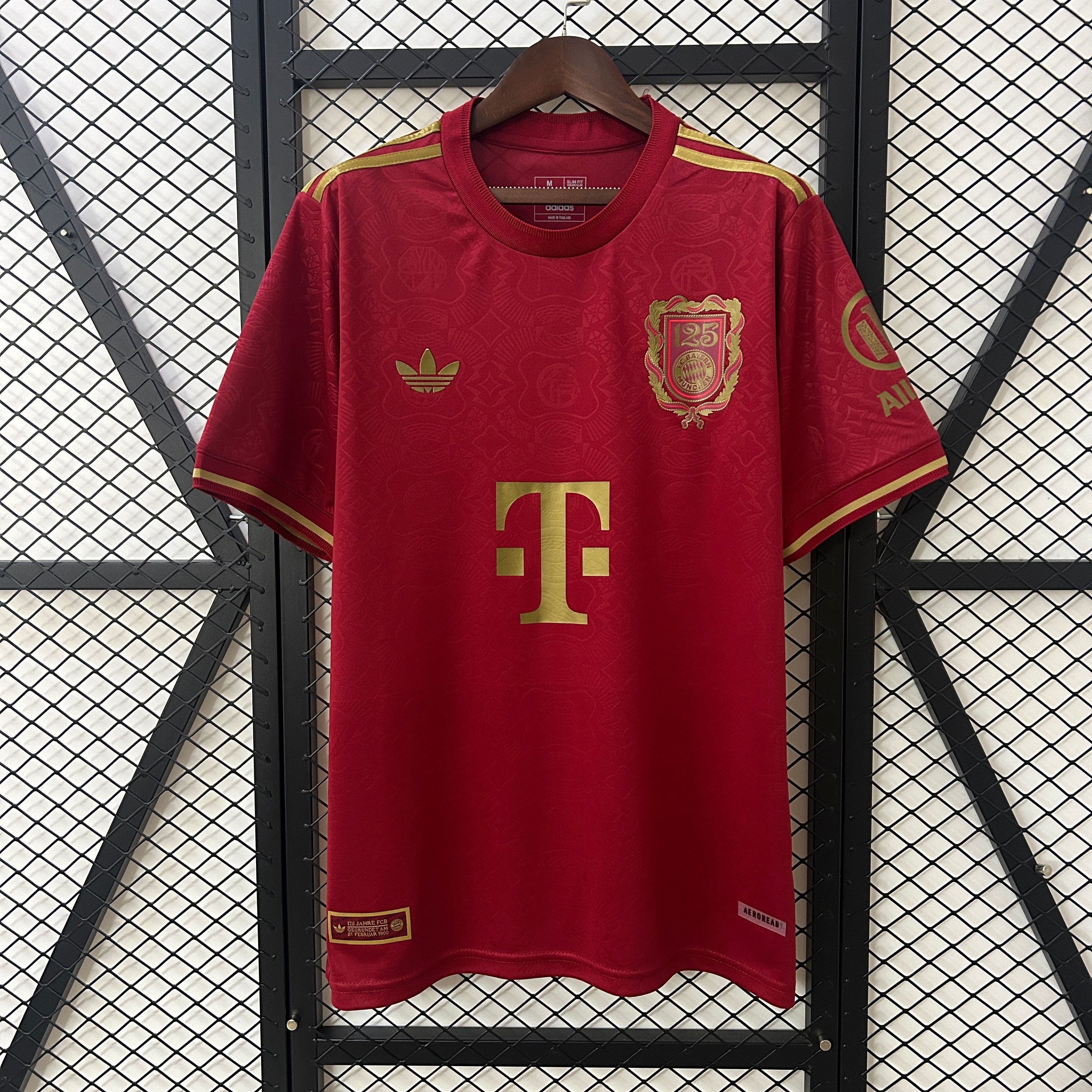 Camisa Bayern Munich Edição 125º aniversário 25/26 - Masculina Adidas - Vermelha