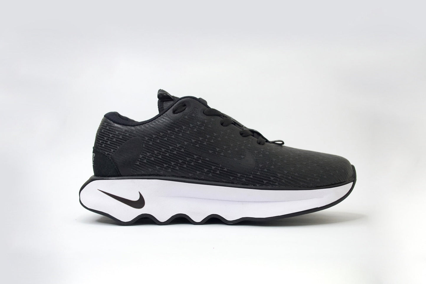 NIKE MOTIVA - COLECCION PREMIUM + CAJA