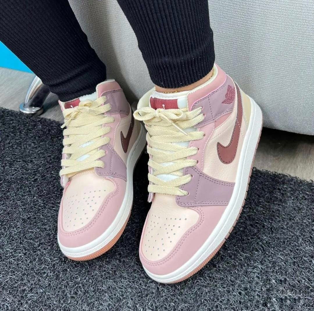 Nike Jordan Retro 1  - Unisex