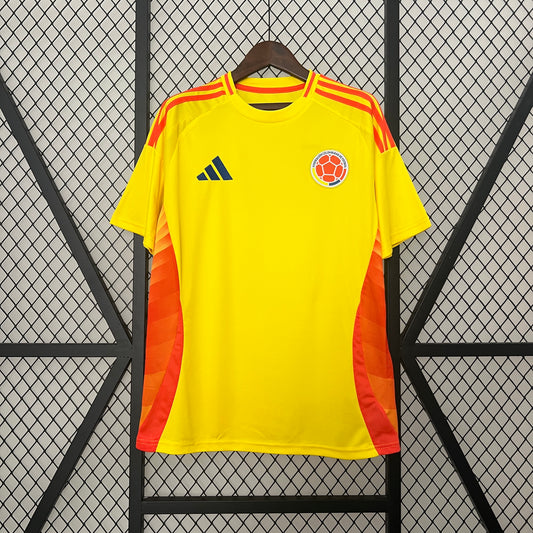 CAMISETA COLOMBIA AMARILLA EN CAJA