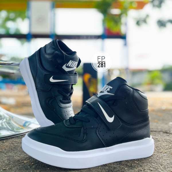 NIKE MID CIERRE