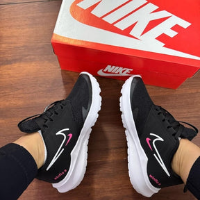 NK Winflo 9 "Preto/Rosa"