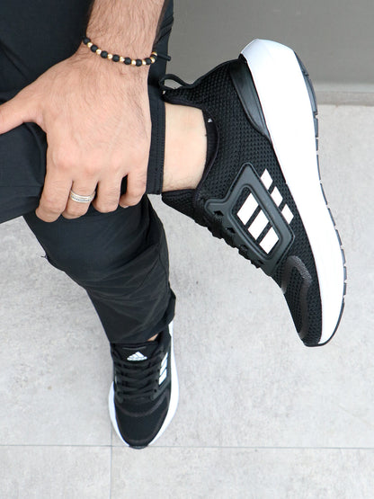ADIDAS LIGHT BOOST - UNISEX