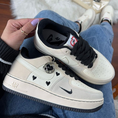 NK Air Force 1 Low Valentine's Day 'Preto'