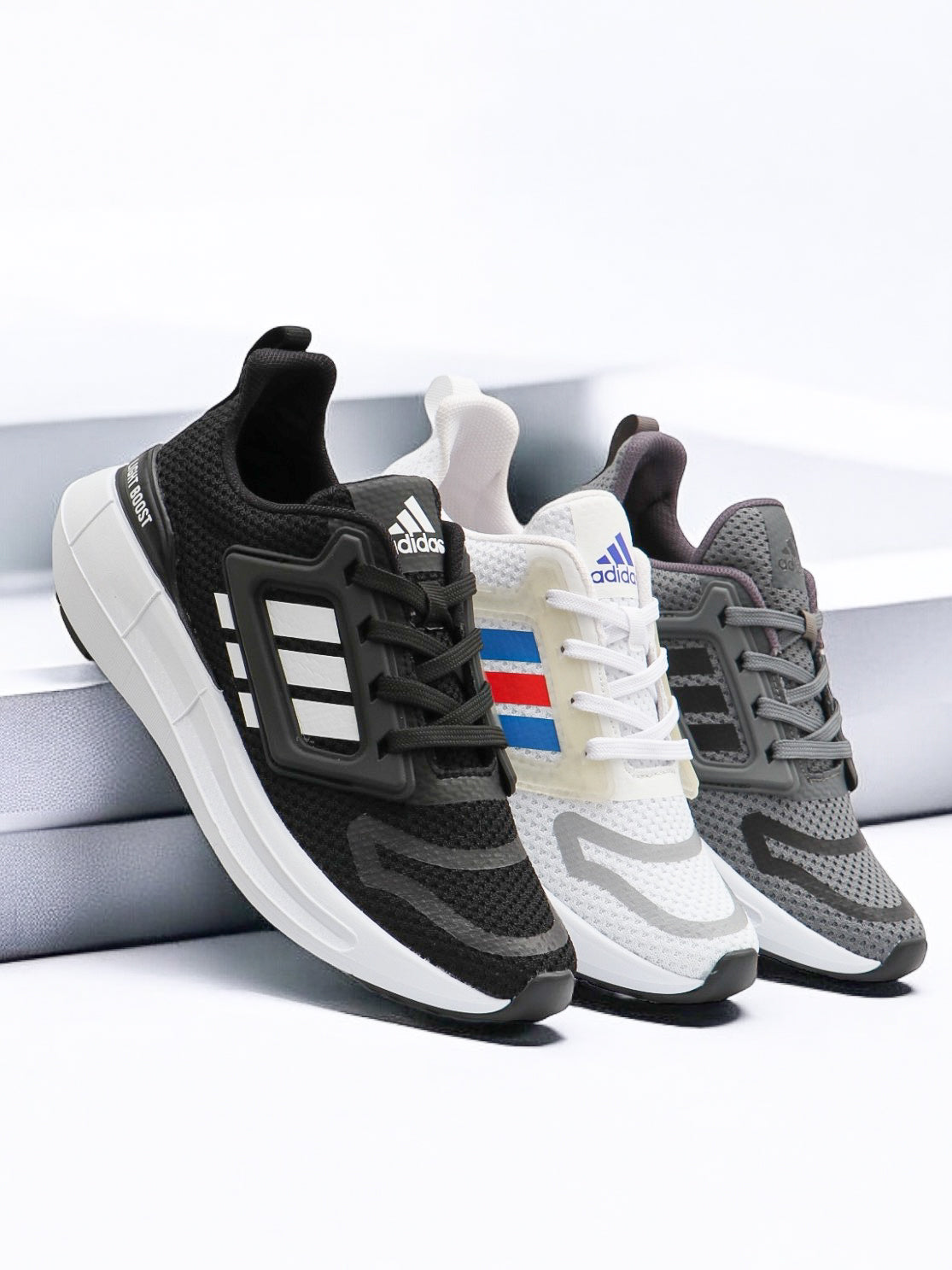 ADIDAS LIGHT BOOST - UNISEX