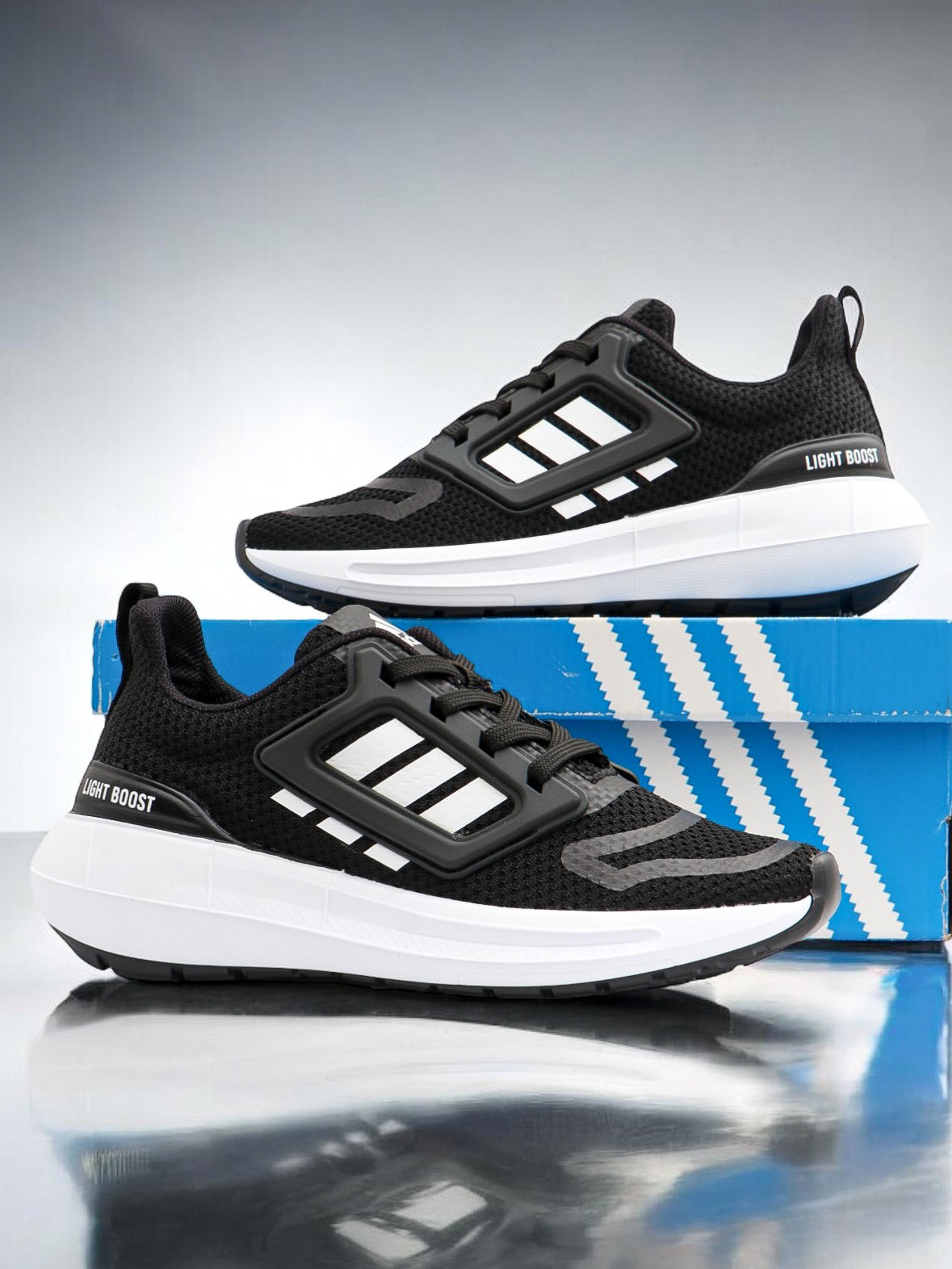 ADIDAS LIGHT BOOST - UNISEX