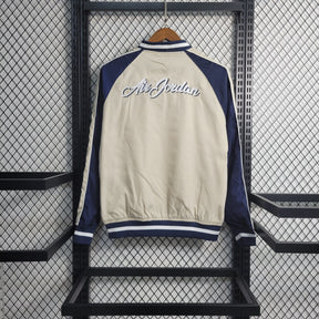 Jaqueta Corta Vento Jordan Bege 23/24