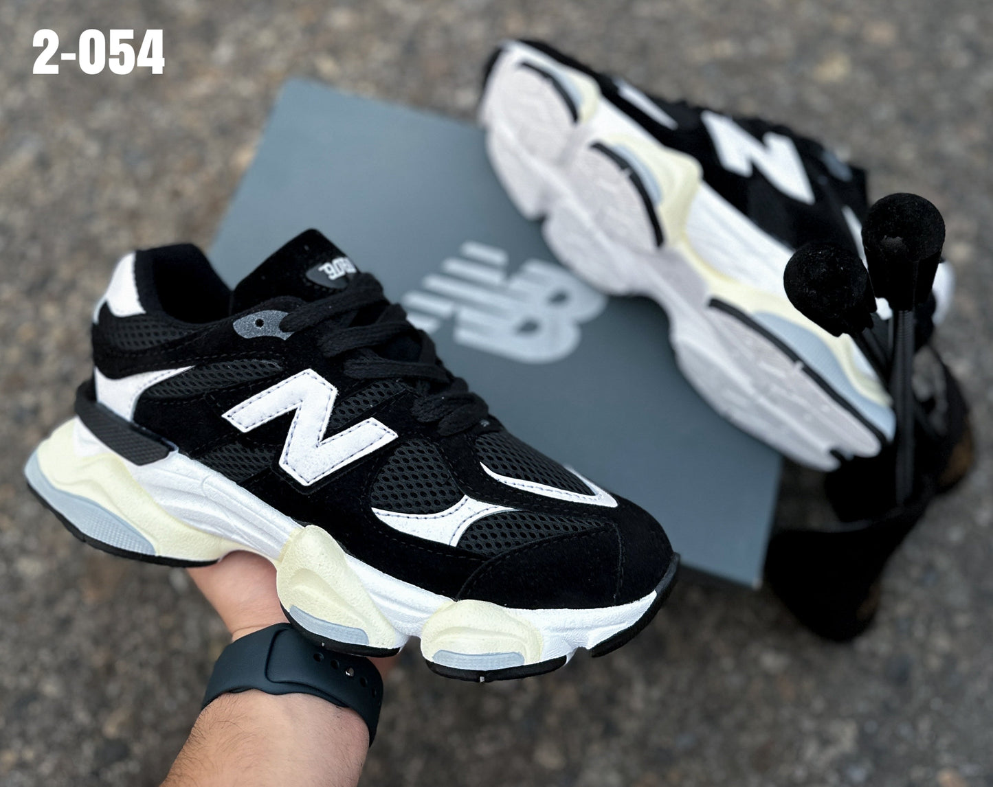 NEW BALANCE 9060 YE4 UNISEX