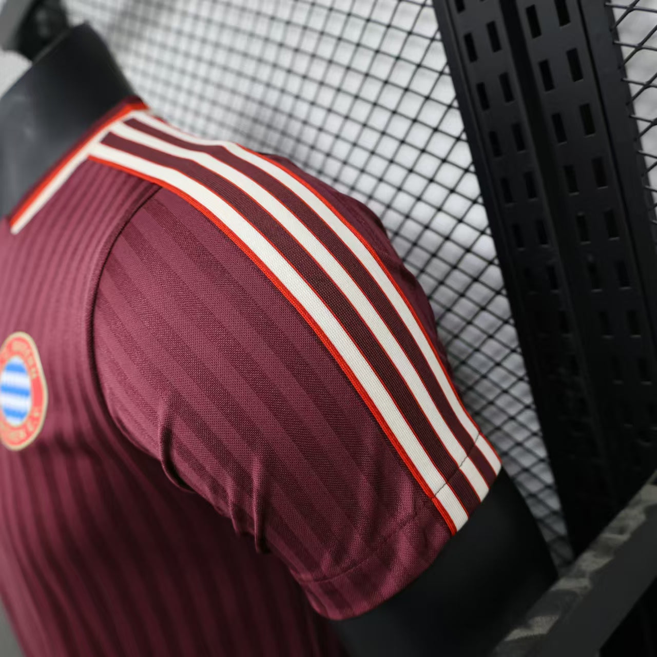 BAYERN MUNICH EDICIÓN ANIVERSARIO 125° IV 25/26 HOMBRE (VERSIÓN JUGADOR)
