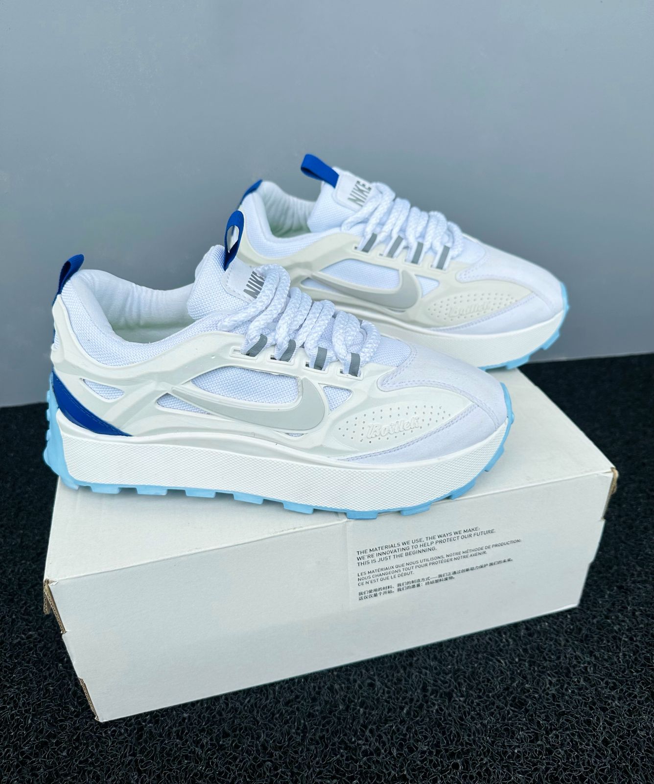 NIKE BAILLELI