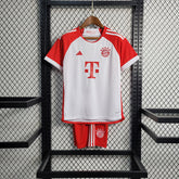 Kit Infantil Bayern Home 23/24 - Branco/Vermelho
