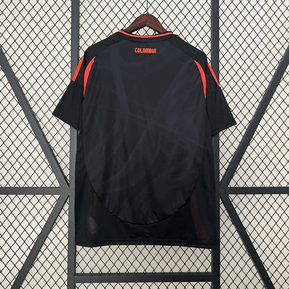 CAMISETA COLOMBIA NEGRA EN CAJA