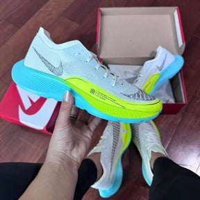 NK Invincible Fly Neon